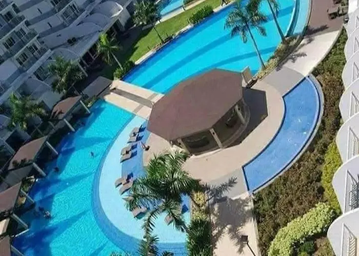 Darren Staycation Apartment Manila